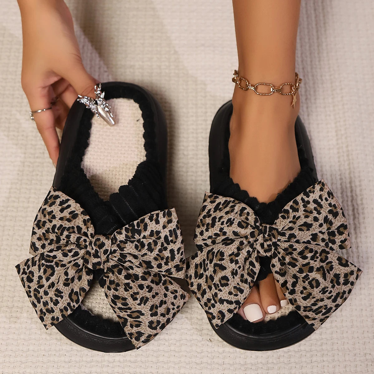 2024 Autumn Winter New Women Home Slippers Open-Toe Cross Band Linen Soled Indoor Slides Linen Soled Non-Slip Bathroom Slippers