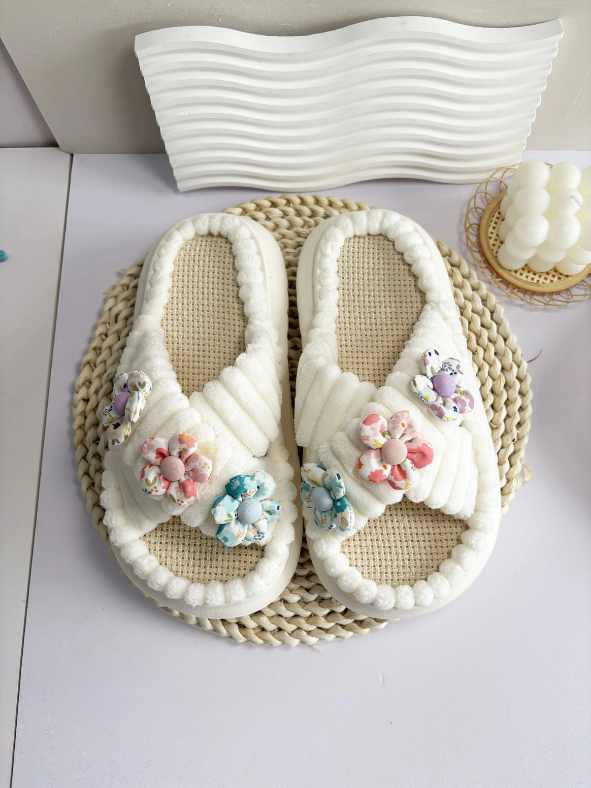 2024 Autumn Winter New Women Home Slippers Open-Toe Cross Band Linen Soled Indoor Slides Linen Soled Non-Slip Bathroom Slippers